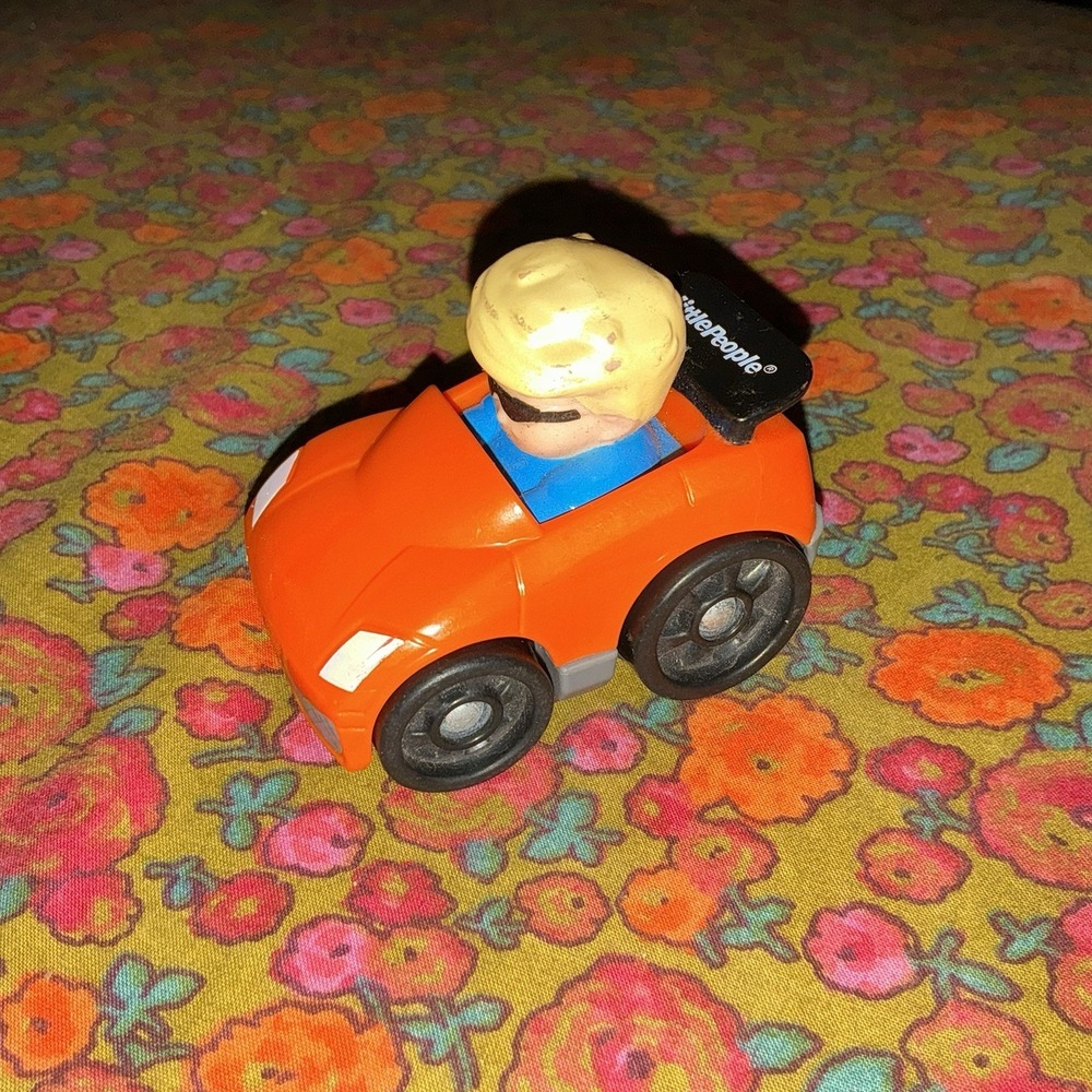 Fisher Price Little People Wheelies ORANGE RACE CAR Blonde Boy Eddie‎ 2013 Rare